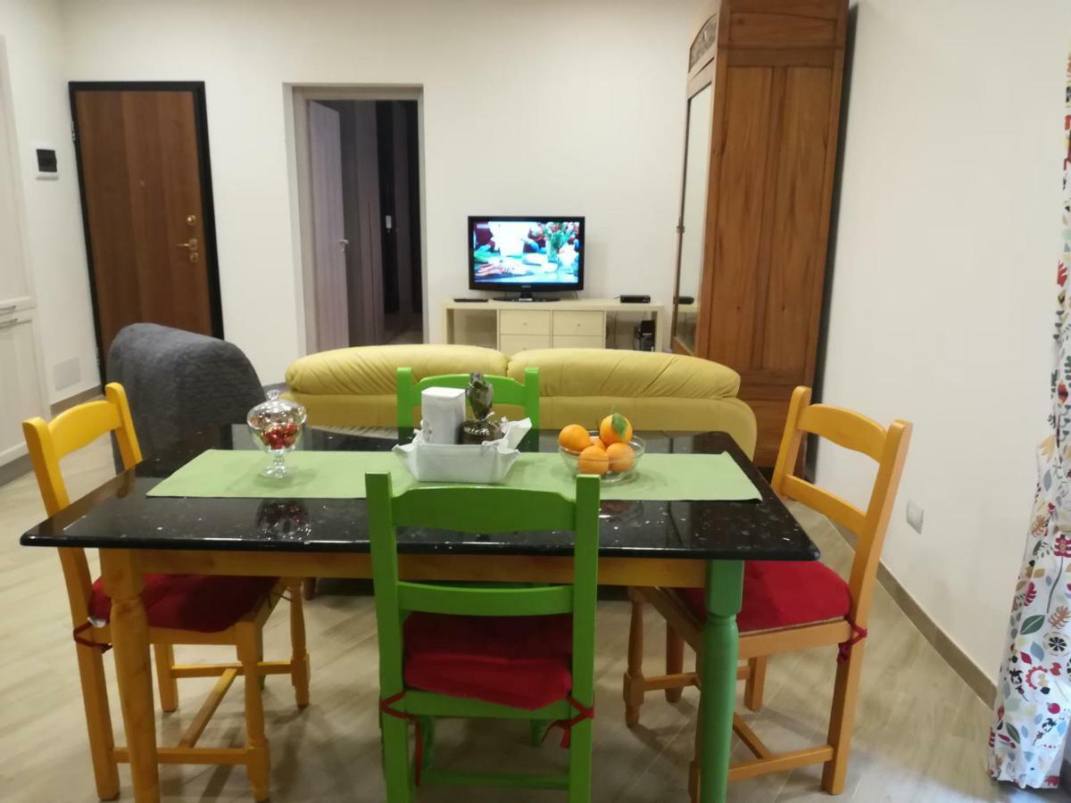 Isola In Pieno Centro Apartment *